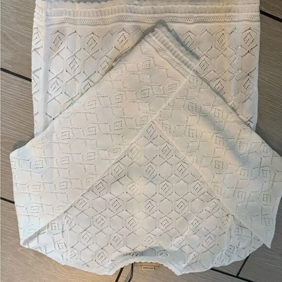 New with tags Gucci Kids White Knit Cardigan – Size 8 kids - Picture 8 of 9